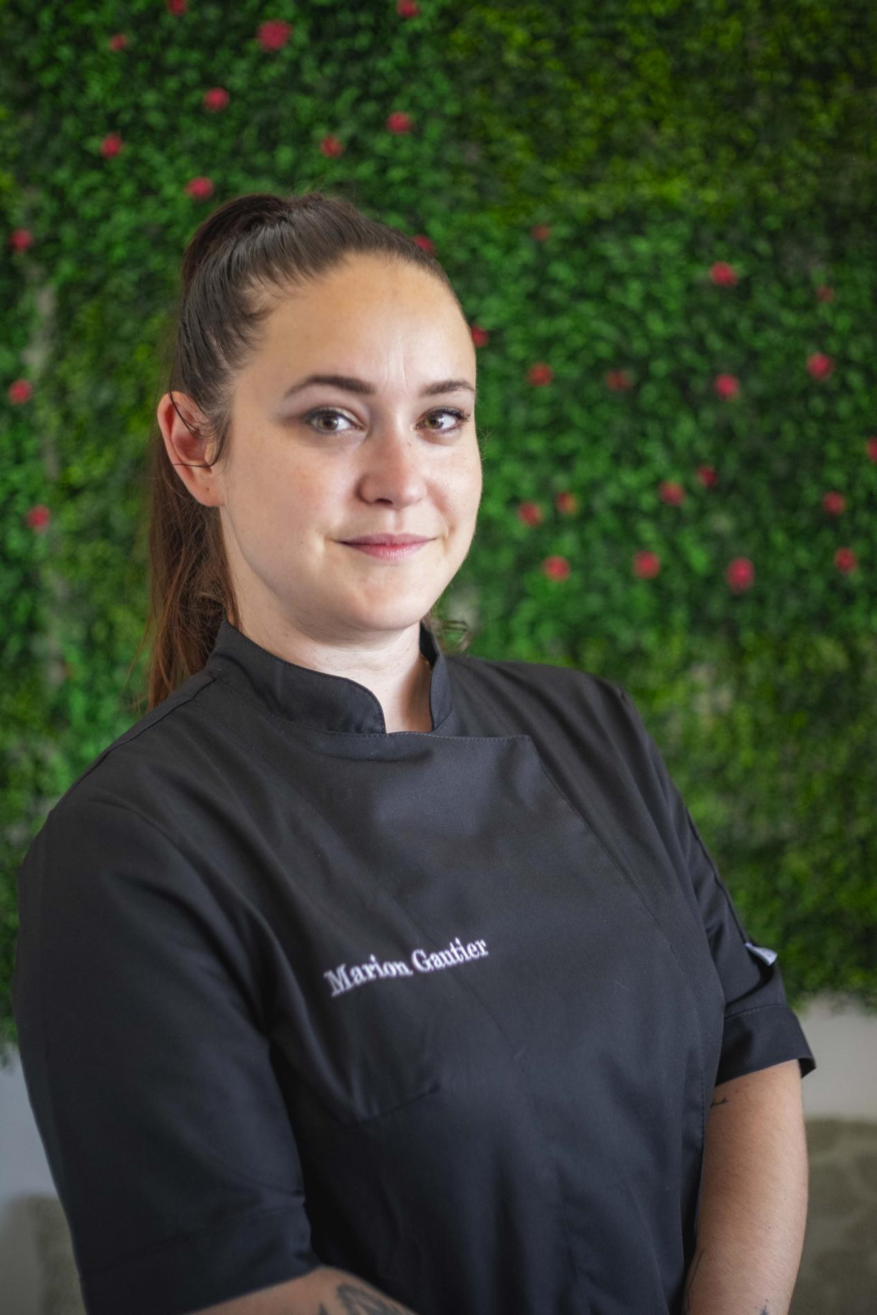 Profil de l'employé dans l'entreprise, regroupant son prénom, sa recette signature, son plaisir coupable en cuisine et son objectif dans l'entreprise